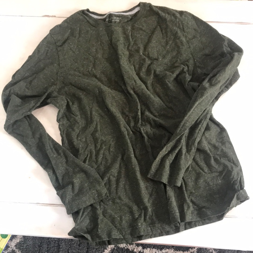 Banana Republic soft wash green long sleeve tee